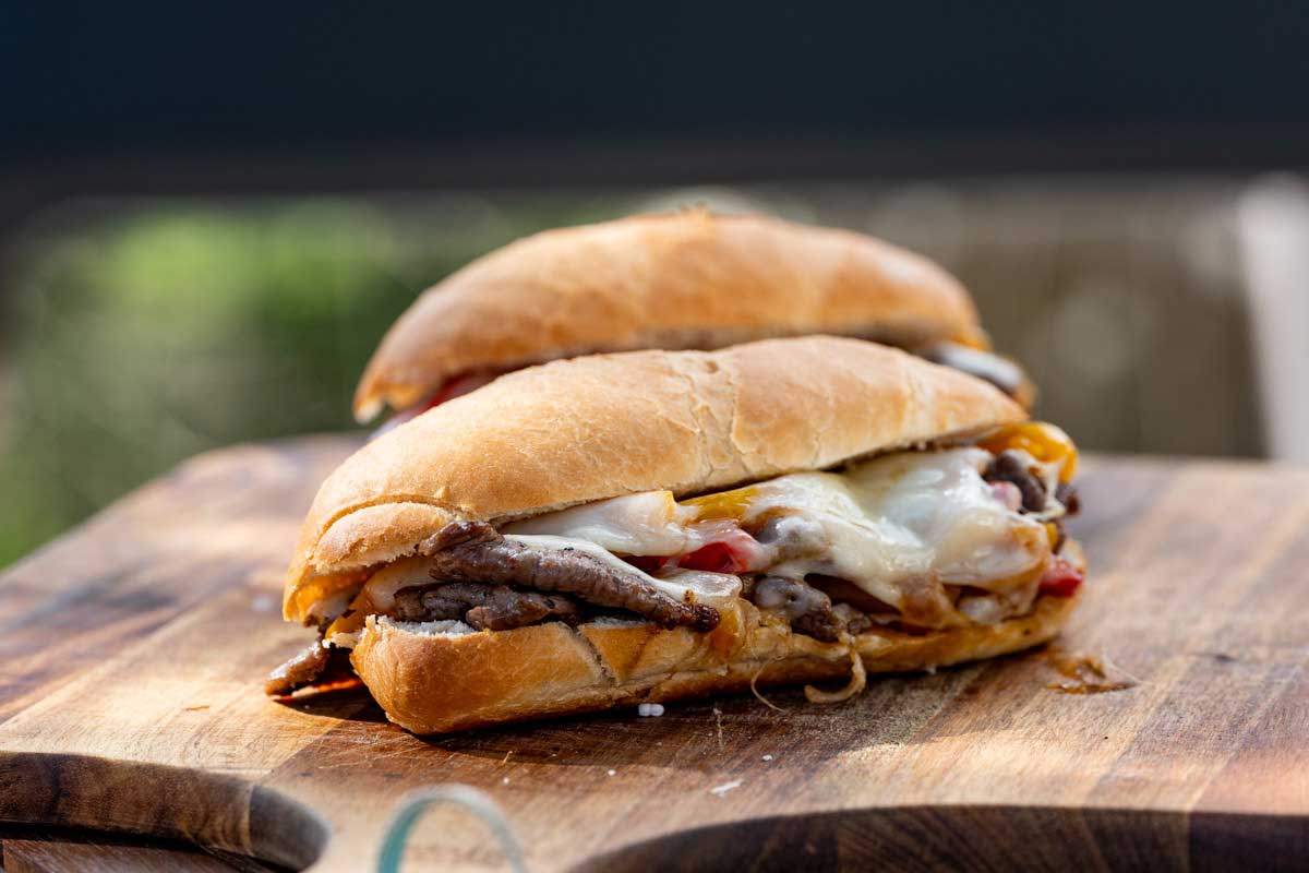 Philly Cheesestake sendvič - recept midvakuhava